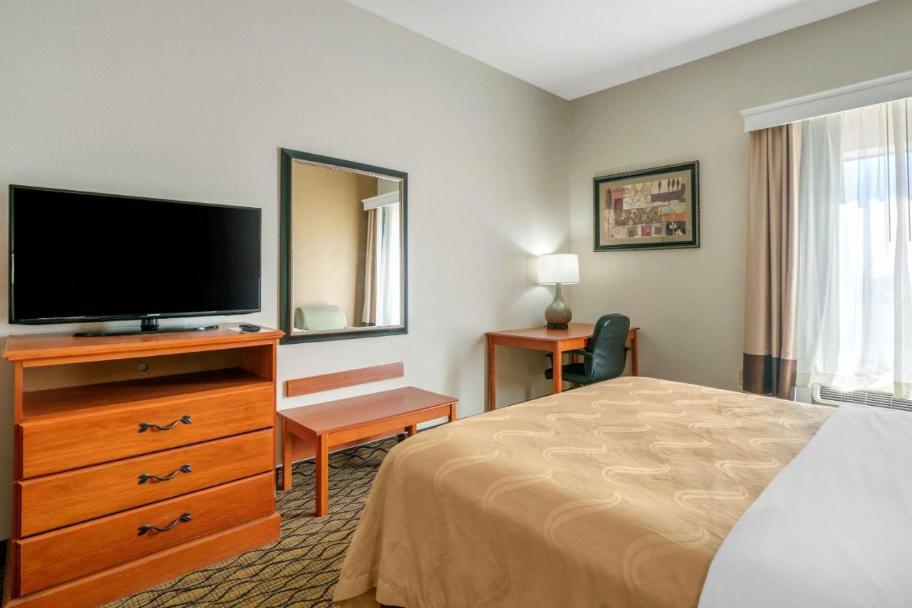 Quality Inn & Suites Jefferson City Zewnętrze zdjęcie