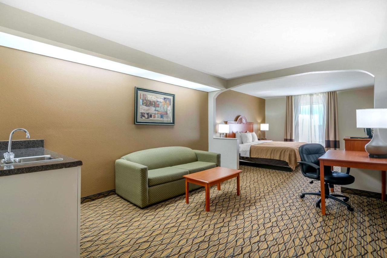 Quality Inn & Suites Jefferson City Zewnętrze zdjęcie