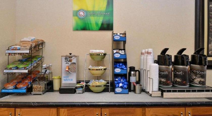 Quality Inn & Suites Jefferson City Zewnętrze zdjęcie