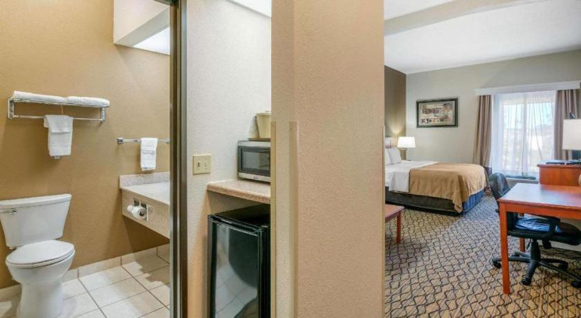 Quality Inn & Suites Jefferson City Zewnętrze zdjęcie