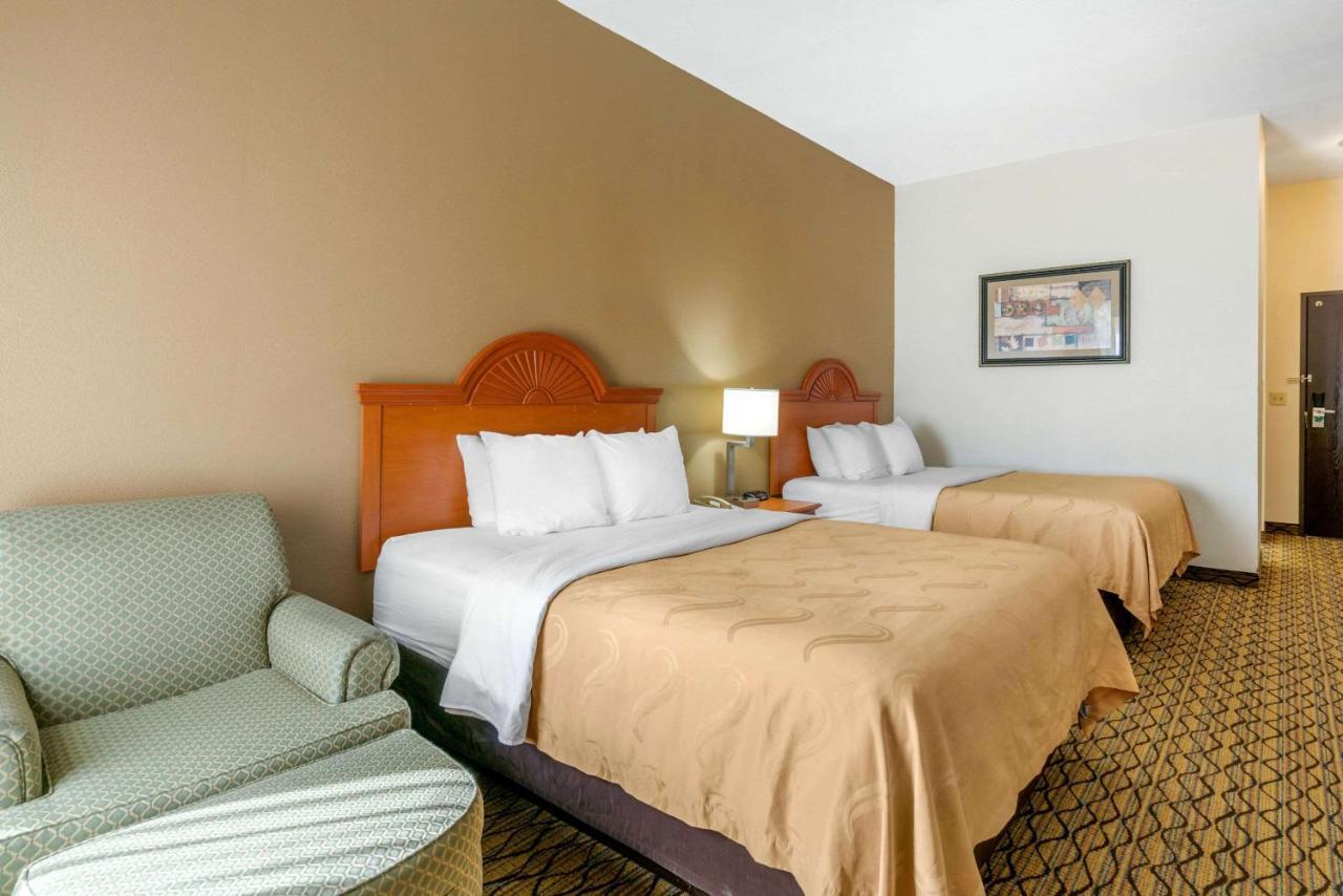 Quality Inn & Suites Jefferson City Zewnętrze zdjęcie